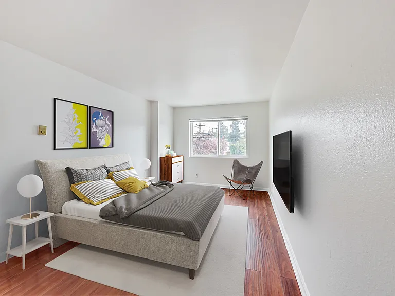 Laurel Haus — Photo 48