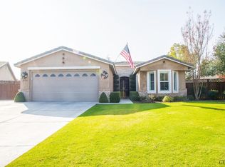 11709 Indian Hawthorne St, Bakersfield, CA 93311