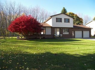 43 Havenwood Dr, Brockport, NY 14420