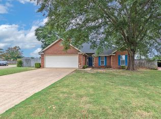 112 Melvina Pl, Prattville, AL 36066