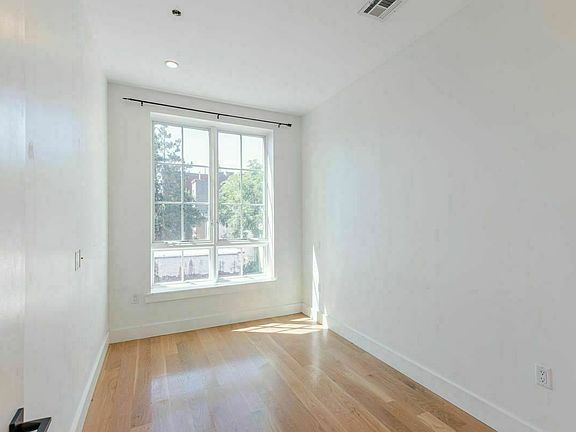5th image of 893 Bushwick Ave #3AA