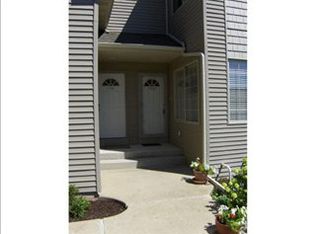 5985 Fox Basin Rd, Rockford, IL 61108