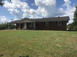 701 N 8th St, Scottsville, KY 42164