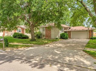 1060 SW Belle Ave, Topeka, KS 66604