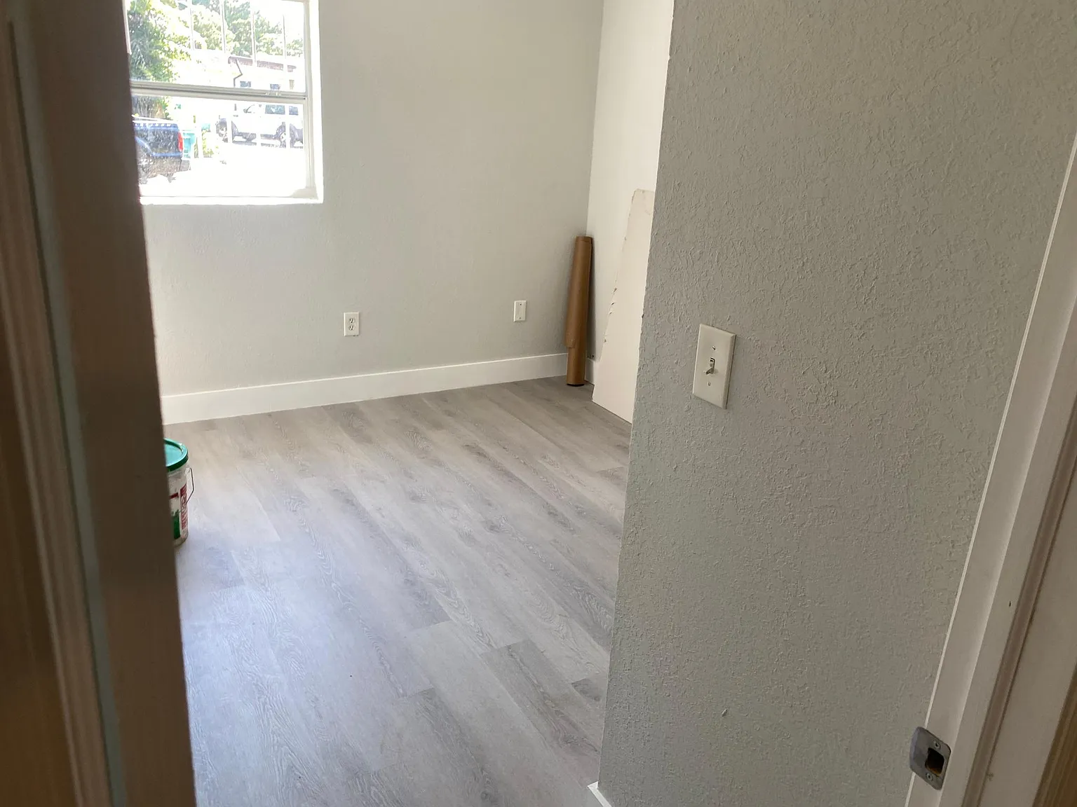 3 bed, 1352 sqft, $2,700 — Photo 2