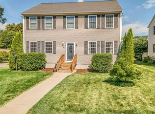 91 Woodland St, Cumberland, RI 02864