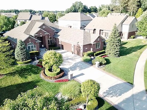 3rd image of 47695 Woodberry Estates Dr
