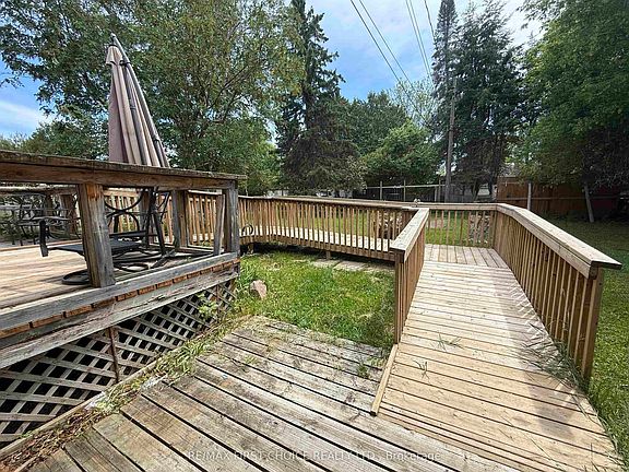 2nd image of 116 Parkdale Rd