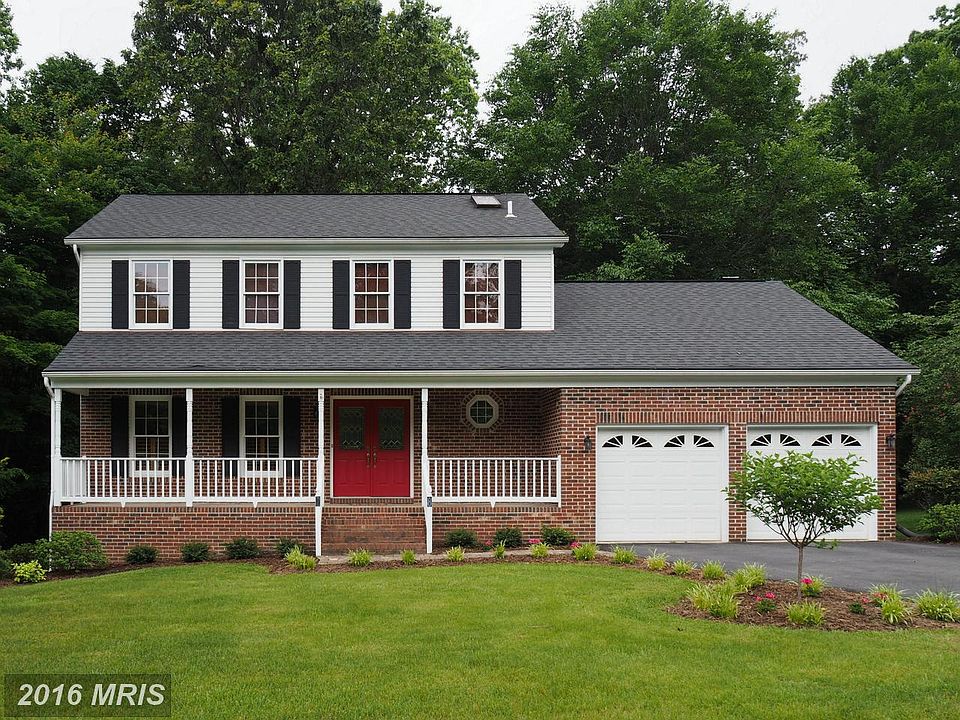 1st image of 28 Lord Fairfax Dr