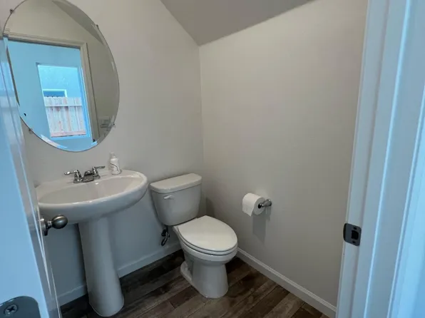 1453 Crimson Ln, Manteca, CA 95336