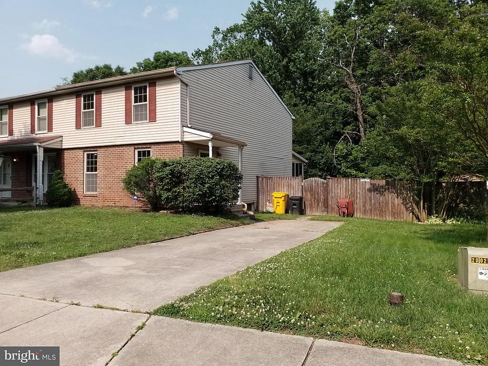 1st image of 8227 Lexington Dr