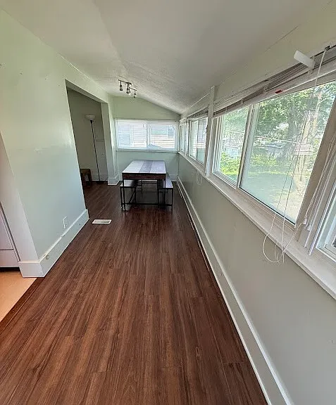 76 Gold St — Photo 13