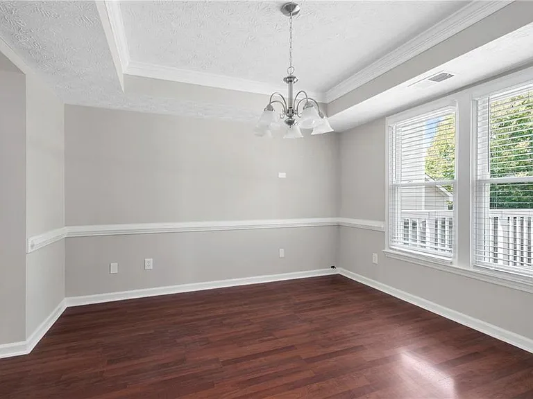 465 Mikasa Dr — Photo 15