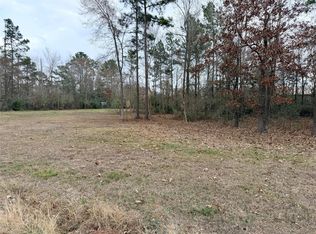 Shelter Ln, Livingston, TX 77351