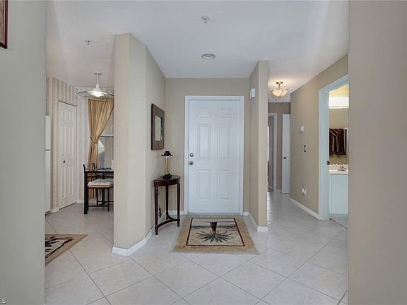 3rd image of 6750 Huntington Lakes Cir APT 101