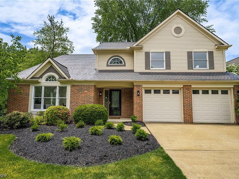 1st image of 23 S Hampton Cir