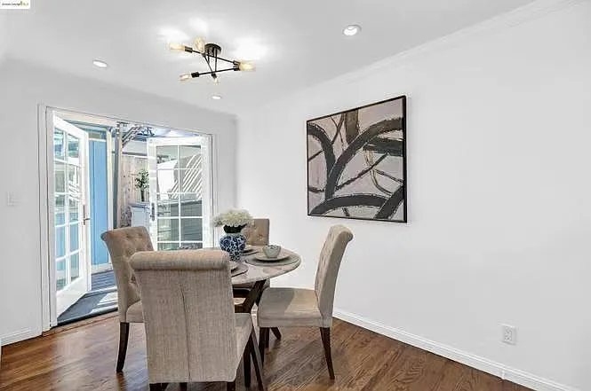 412 Pepper Ave — Photo 4