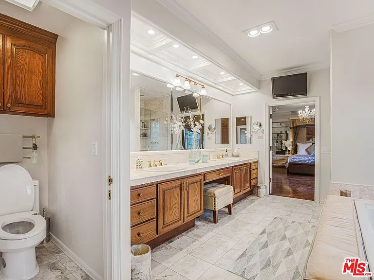 6111 County Oak Rd — Photo 22