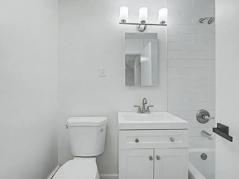 Magnolia Place Apartments — Photo 34