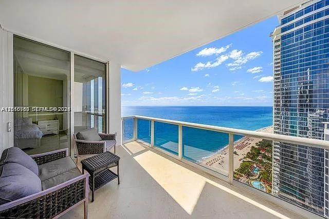 Trump Palace Condo — Photo 1