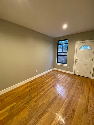 Rented by Hagstrom Management Inc | media 10