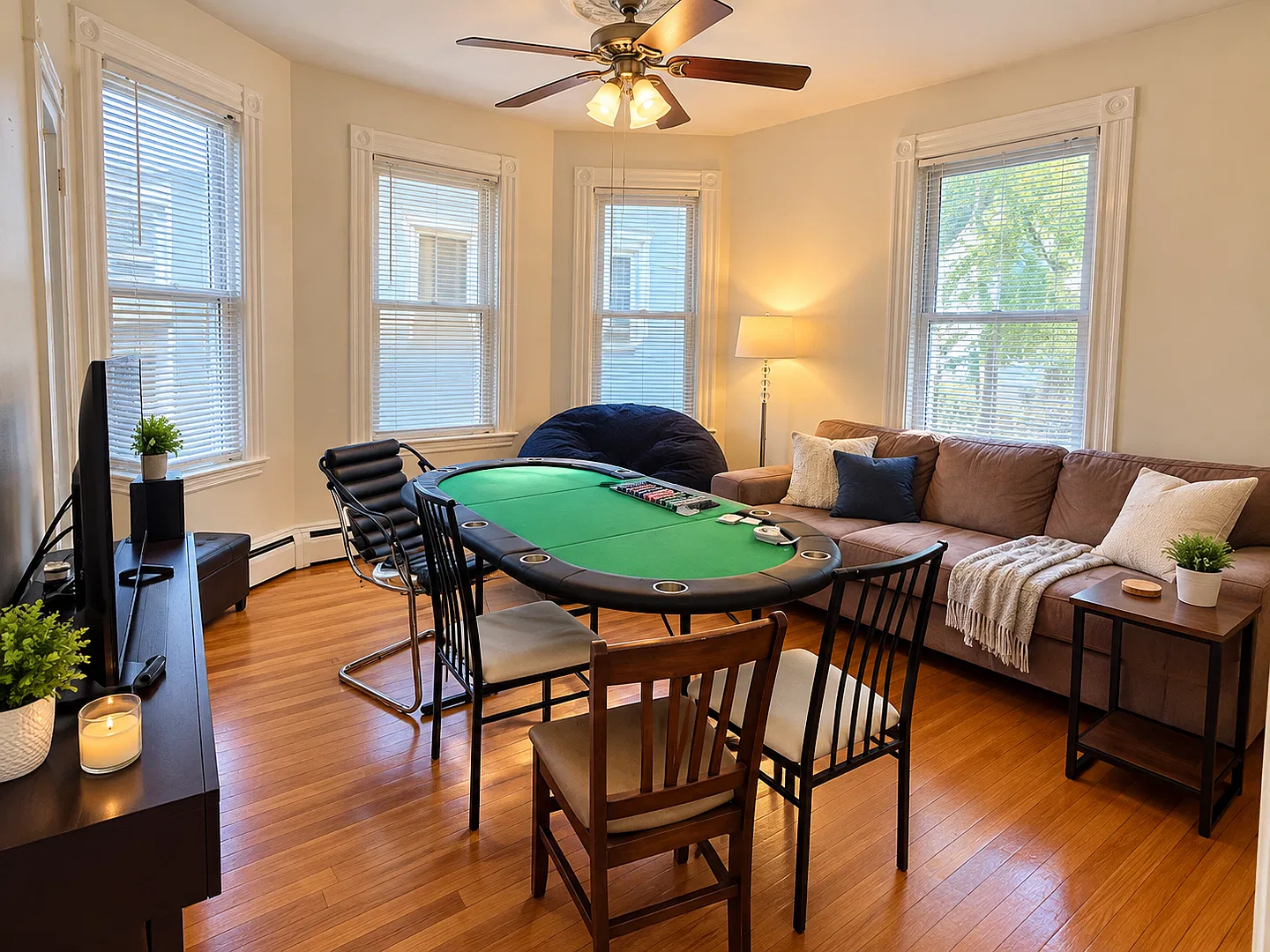 Charming 4 Bedroom-No Broker Fee — Photo 1