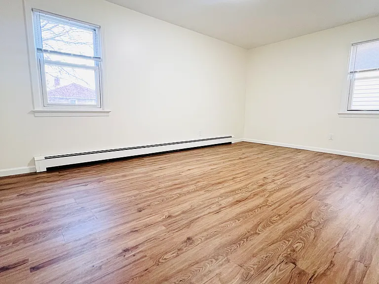 76 Front St #2 — Photo 8