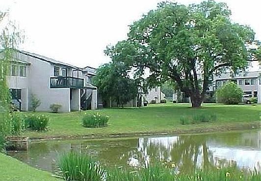 2nd image of 1319 Airport Dr APT F06