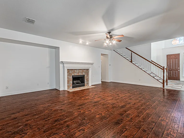 6801 Amesbury Ln — Photo 13