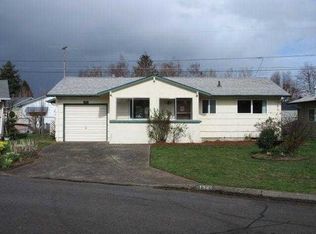 1343 Astor Ct, Woodburn, OR 97071