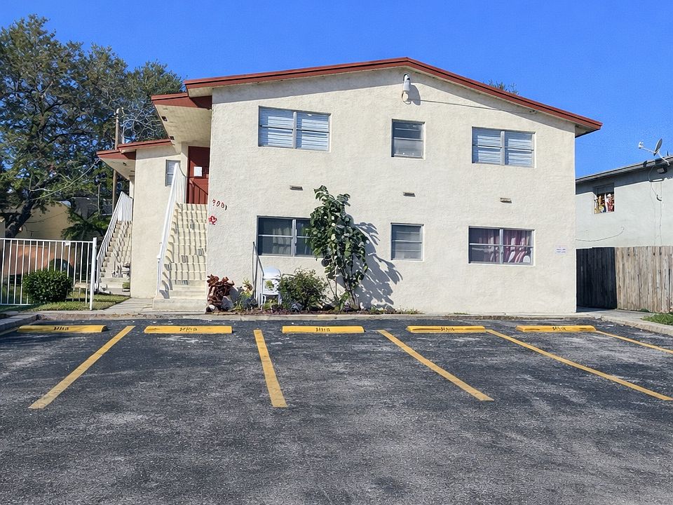 1st image of 3731 SW 60th Ave APT 1