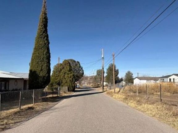 5th image of 528 Paisano Dr