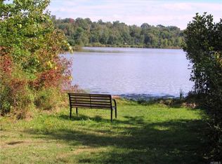 31 Lake Ridge Dr, Middletown, NY 10940