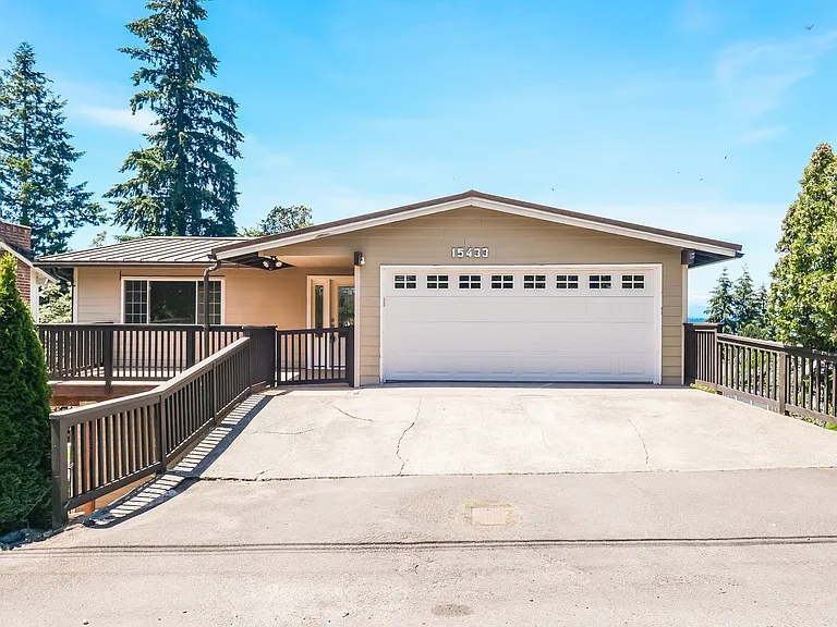 15433 22nd Ave SW — Photo 1