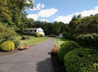 45 Frog Pond Rd, Columbia, NJ 07832