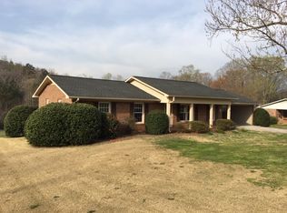 102 E Hooker St, Landrum, SC 29356