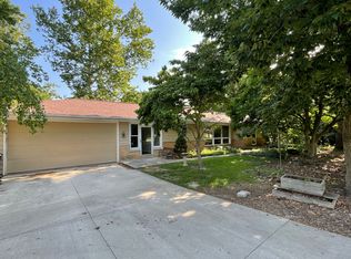 7820 Aboite Center Rd, Fort Wayne, IN 46804