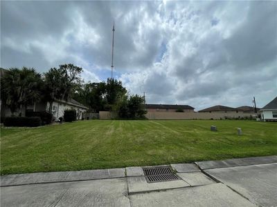 224 Mae Dr, Gretna, LA, 70056