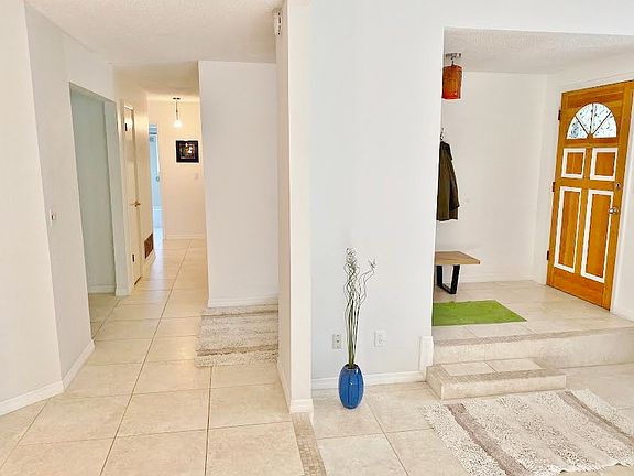 4th image of 722 Galloway Ct