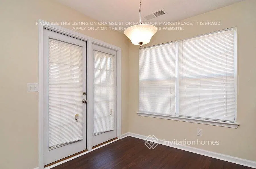 8119 Valley Ridge Dr Union City, GA 30291 — Photo 3