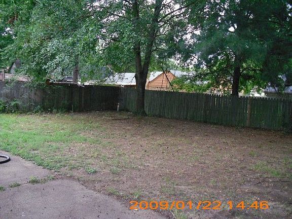 Backyard Fenced Yard