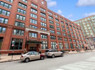 411 W Ontario St APT 502, Chicago, IL 60654