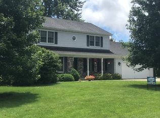 895 W Lacey St, Carbon Hill, IL 60416