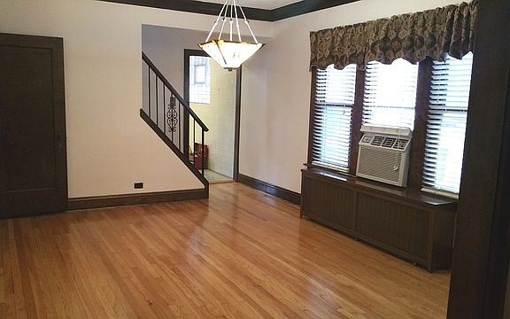 2nd image of 10527 S Avenue F
