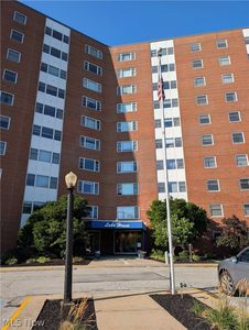 11850 Edgewater Dr APT 717, Lakewood, OH, 44107
