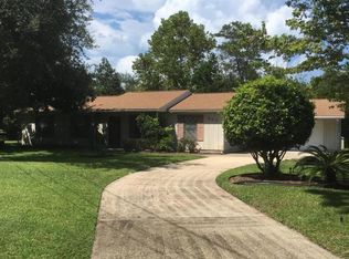 847 N Lakeside Dr, Destin, FL 32541