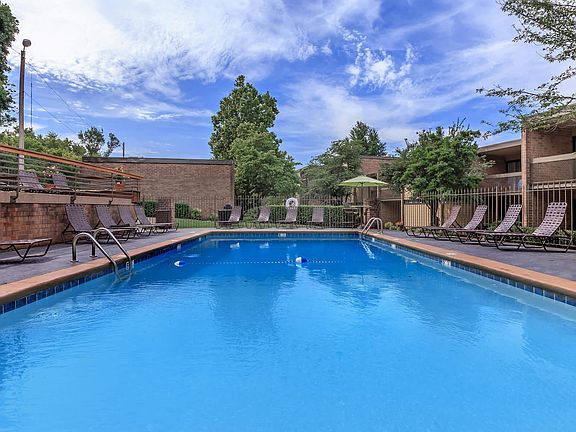 SALTWATER SWIMMING POOL