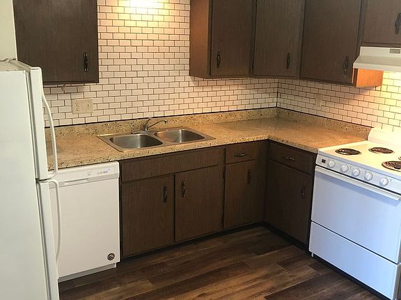 3rd image of 4604 Governors Dr APT 3