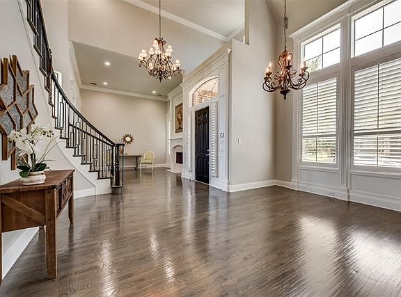 4th image of 4626 Veneto Dr