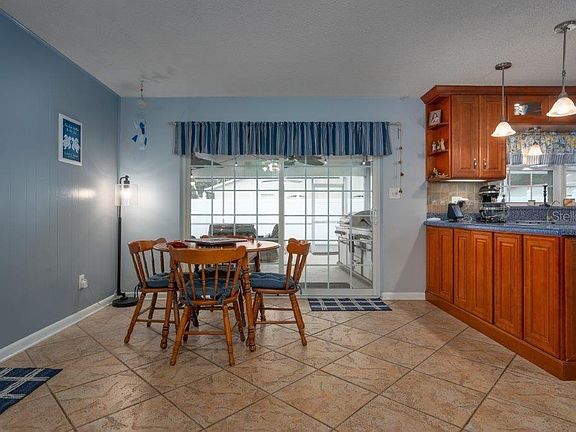 5th image of 2232 Harn Blvd